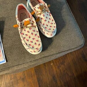 Hey dudes men never wore